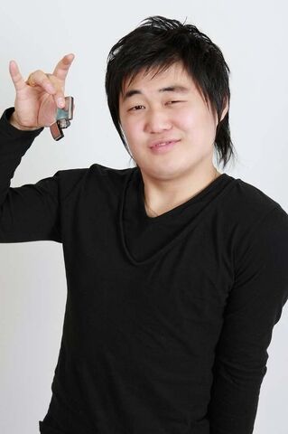 Archivo:Tae Hwang.jpg