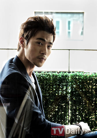 Archivo:Kim Kang Woo32.jpg