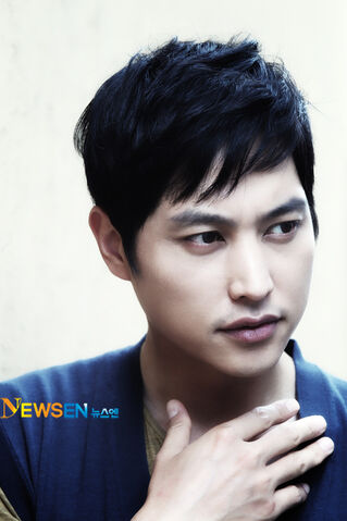 Archivo:Song Jong Ho4.jpg