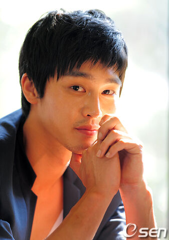 Archivo:Sung Hyuk6.jpg