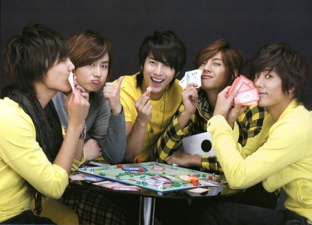 Archivo:Ss501-wall2.jpg