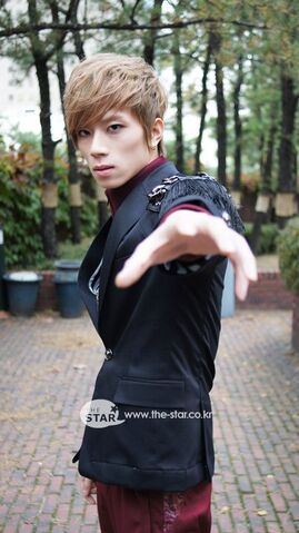 Archivo:Young Hoon2.jpg