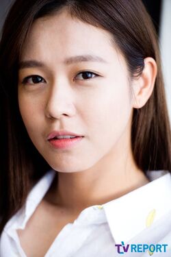 Kyung Soo Jin47.jpg