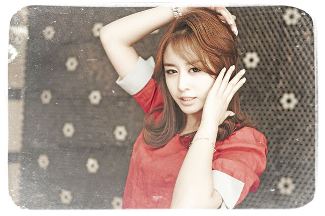 Archivo:Park Ji Yeon8.jpg