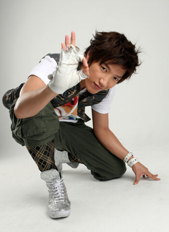 Archivo:2PM KimJunSu1.jpg