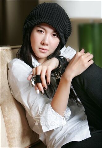 Archivo:Lee Ji Ah3.jpg