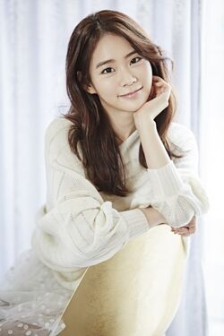-Han Seung Yeon-.jpg