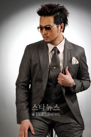 Archivo:20100818 kimtaewoohassurgery 01.jpg