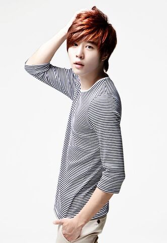 Archivo:Kim Kwon8.jpg