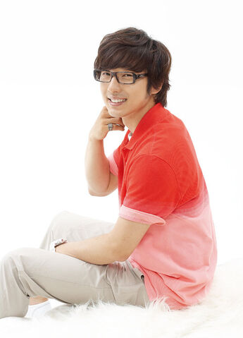 Archivo:Lee Seung Hyo3.jpg