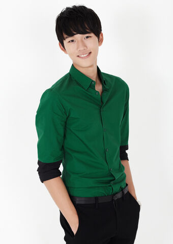 Archivo:Yun Joon Suk12.jpg