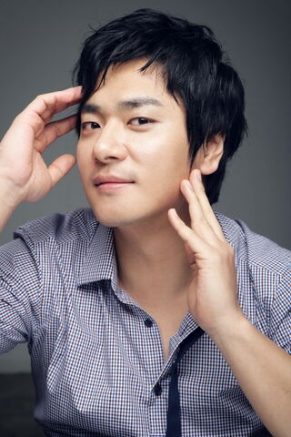 Archivo:Kim Hyung Jong.jpg