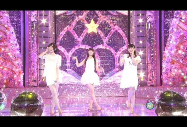 Archivo:Perfume-OneRoomDisco-live08a.jpg