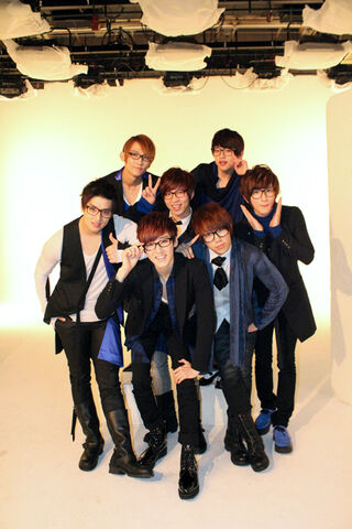 Archivo:U-KISS 102.jpg