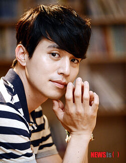 Lee Dong Wook35.jpg