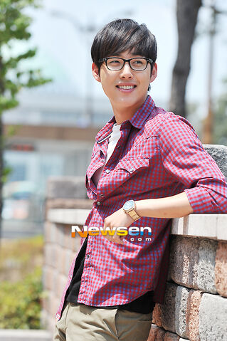 Archivo:Baek Sung Hyun18.jpg