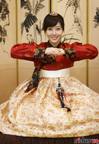 Archivo:Kim Hye Jin8.jpg