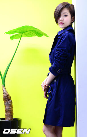 Archivo:Kim Yoo Ri (1984)13.jpg
