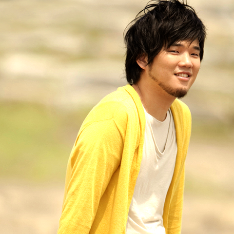 Archivo:Motohiro-hata.png