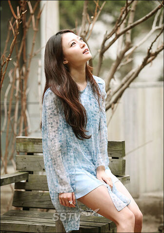 Archivo:Song Ha Yoon3.jpg