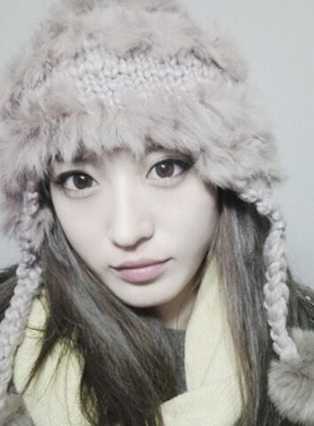 Archivo:364px-Kim ara 524916.jpg