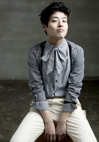 Archivo:Kim Ha Neul (1990)7.jpg