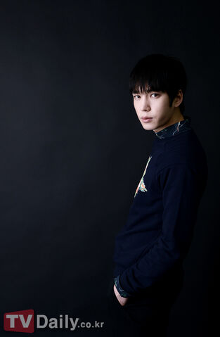 Archivo:Goo Won14.jpg