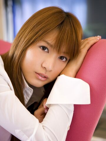 Archivo:Oshima Mai.jpg