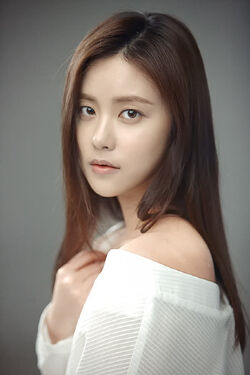 Seo Yoon Ah8.jpg