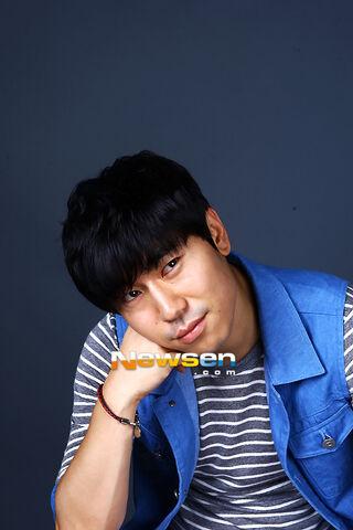 Archivo:Lee Shi Un12.jpg