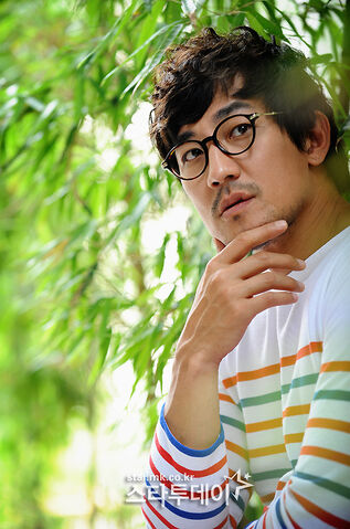 Archivo:Han Jung Soo14.jpg