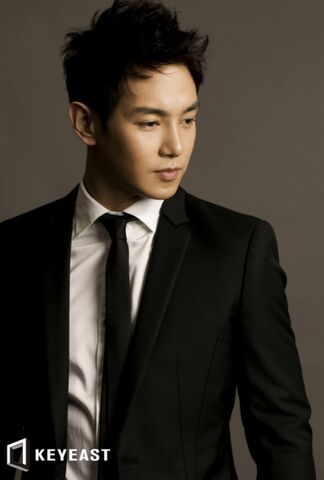 Archivo:Hwan Hee3.jpg