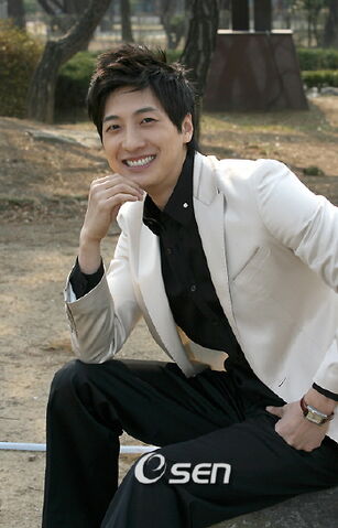 Archivo:Jung Sung Woon 2.jpg