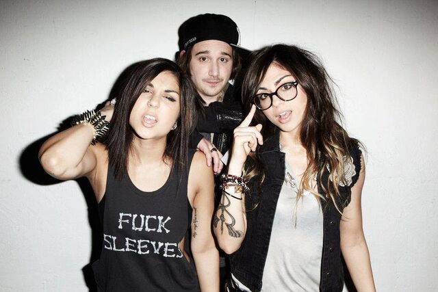 File:Krewella.jpg
