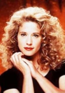 Nancy travis grande1