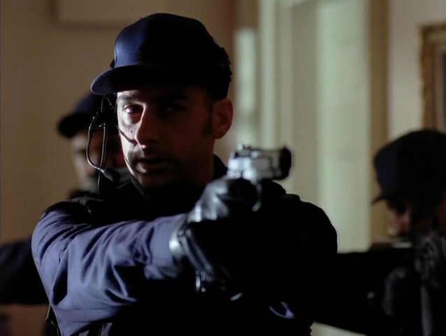 File:Ray Vecchio The Edge.jpg