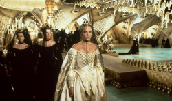Irulan entourage