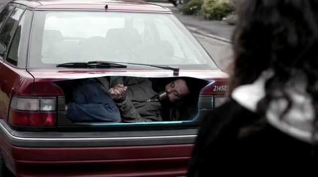 File:Normal Misfits S05E02 Episode 2 1080p WEB-DL AAC2 0 H 264-ECI 2147.jpg