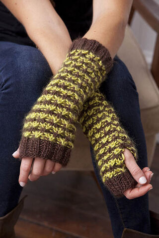File:Vic25-10k wrist fact 044.jpeg