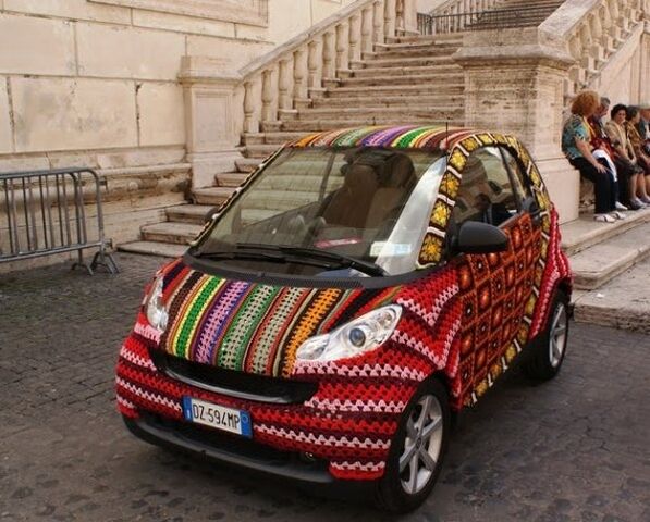 File:Yarn-bombing-18580-1282827904-19.jpg