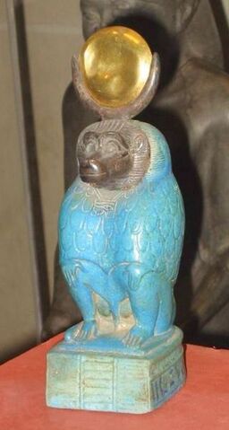 Plik:320px-Louvre-egyptologie-babouin-thot.jpg