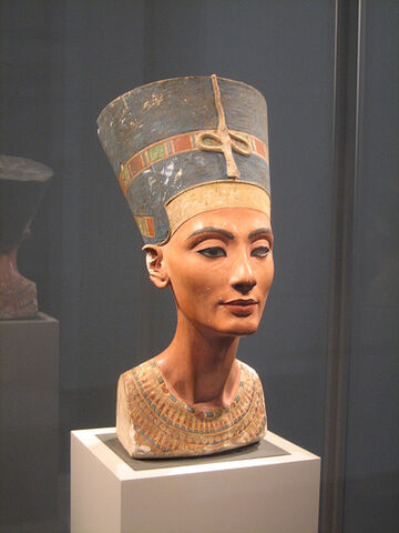 Plik:Nefertiti.jpg