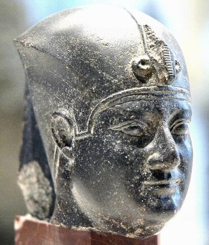 File:Nectanebo i louvre2a.jpg