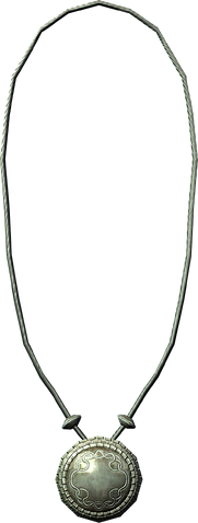 File:Silveramulet.png