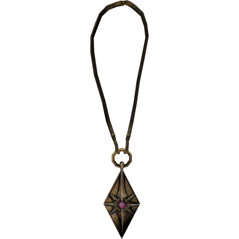 File:Eldercouncilamulet.png