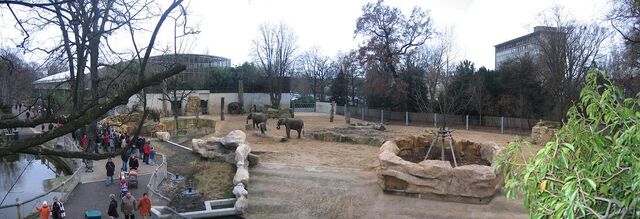 Datei:ZooDresden-Aussen.jpg