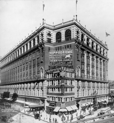 File:Macy's Herald Square LC-USZ62-123584 crop.jpg
