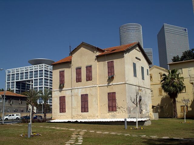 File:Sarona.jpg