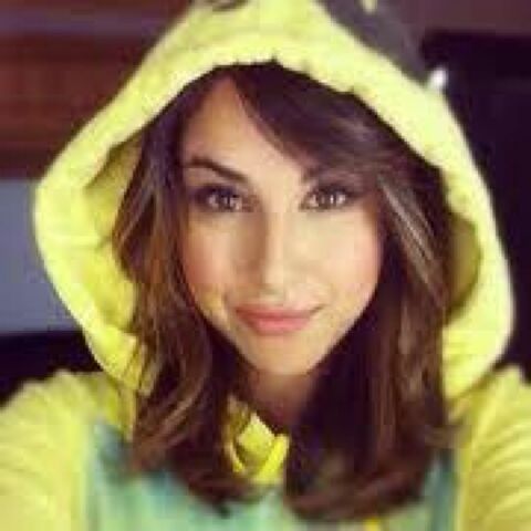 File:Daniella Monet.jpg