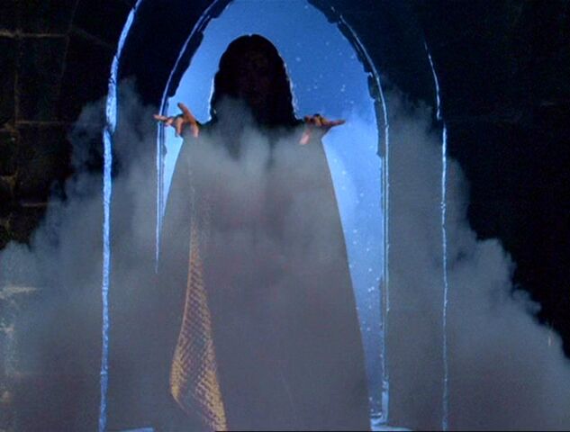 Archivo:EvilEnchantressUsingAerokinesis.jpg